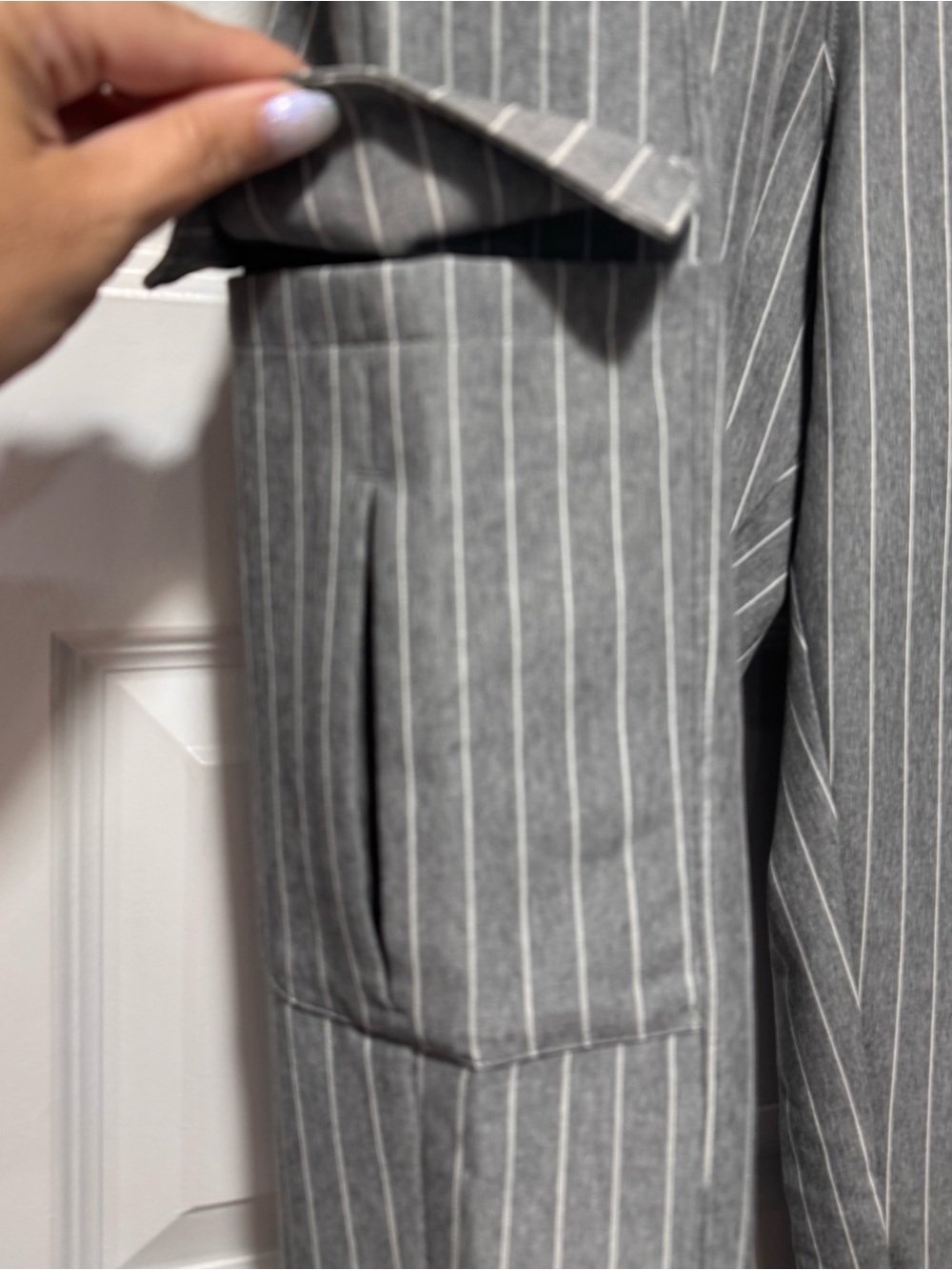 CALIA by Carrie Underwood Gray Pinstripe Cargo Joggers - Picture 3 of 14